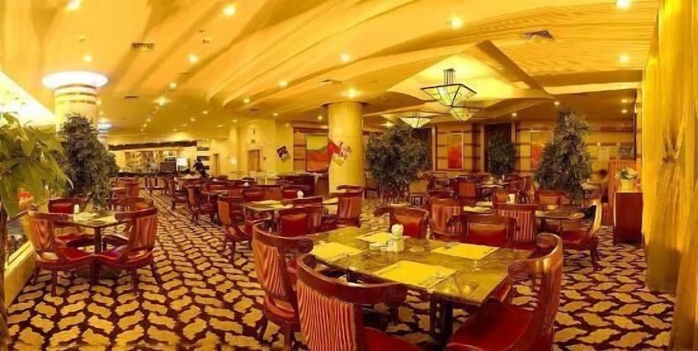 Food & Beverage