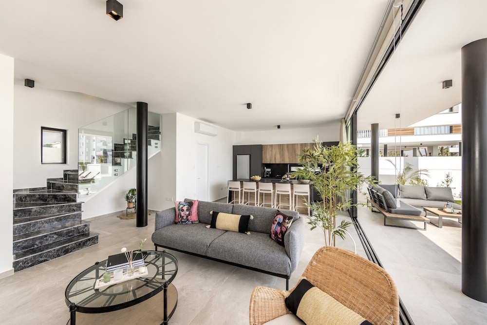Protaras Aqua Pearl Villa 3