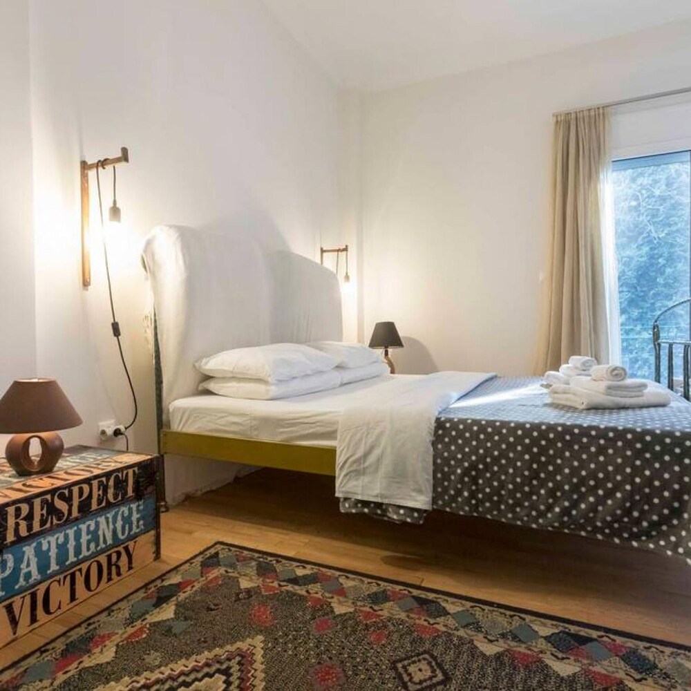 55m2 Homey Athenian Flat With Balcony Center photo 5