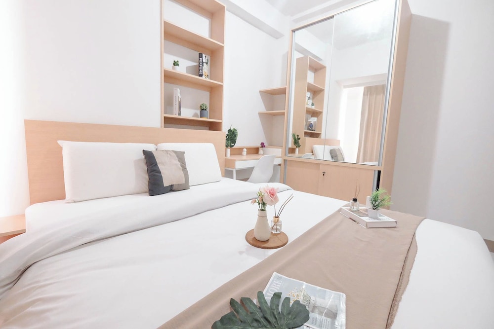 2Br (No Kitchen) Near Tokyo Hub At Tokyo Riverside Pik 2 Apartment