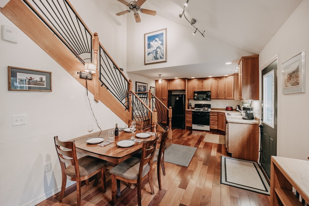 77mbr - Wi-fi - Fireplace - Pets Ok - BBQ