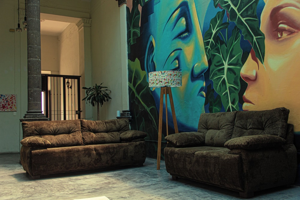 El Pinche Hostal