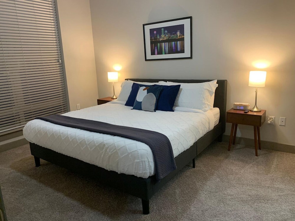 Relax at Cityline I Premium 2BR in Dallas