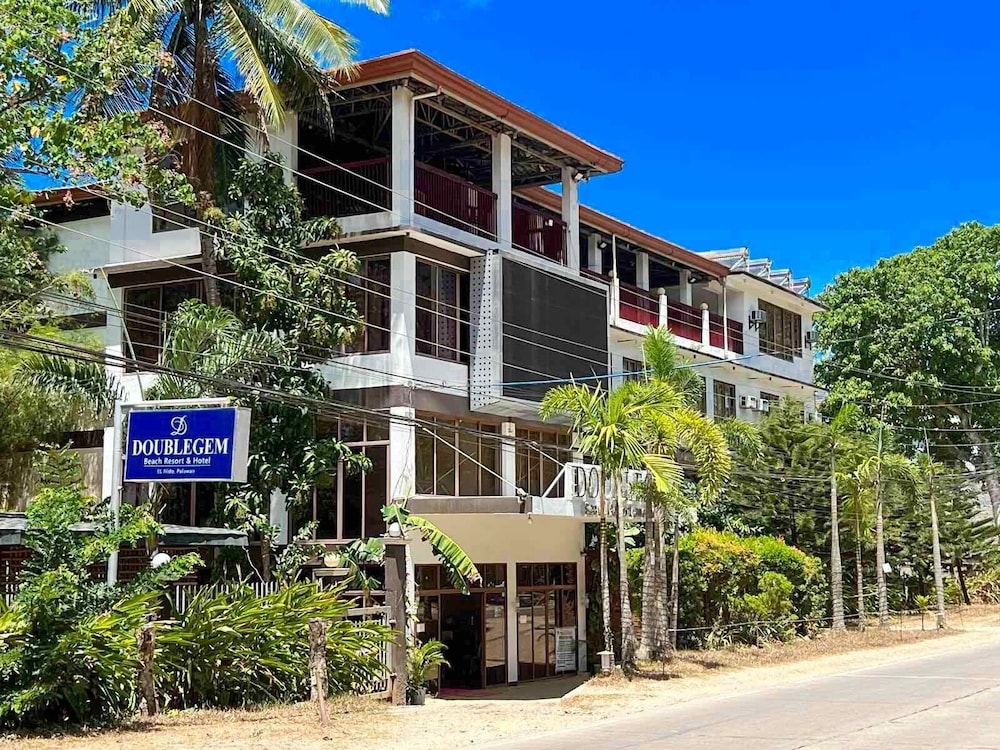 Doublegem Beach Resort and Hotel