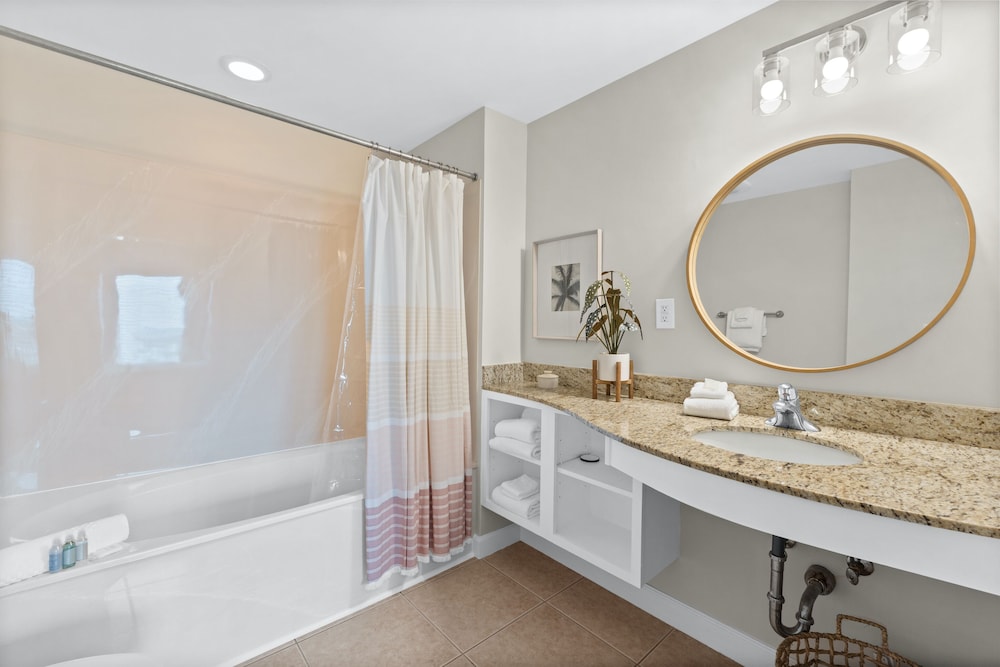 Splash Beach Resort by Panhandle Getaways