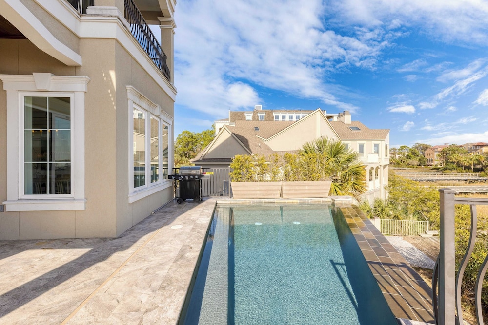 Sleeps 48, 2 Homes w/ Private Beach Access Bradley Circle Buyout by Avantstay