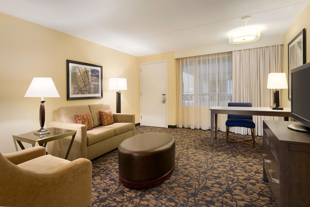 Boston Vacations - Embassy Suites by Hilton Boston Waltham - Property Image 16