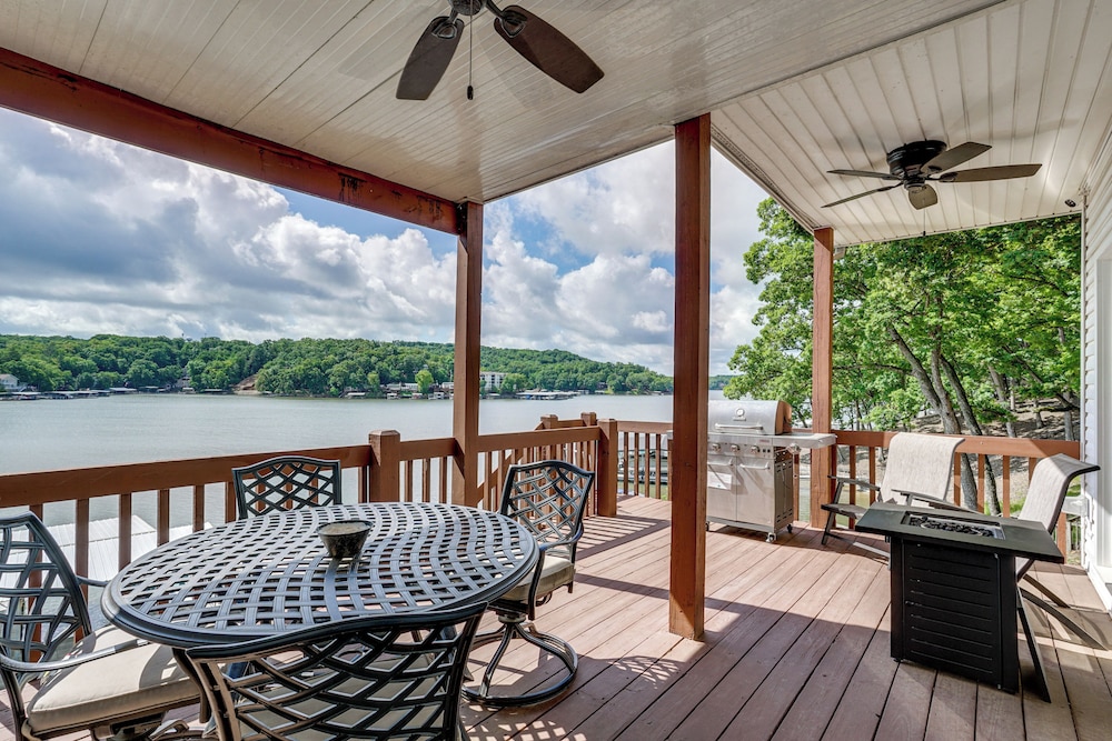 Boat Dock & Slip Access: Lake of the Ozarks Gem