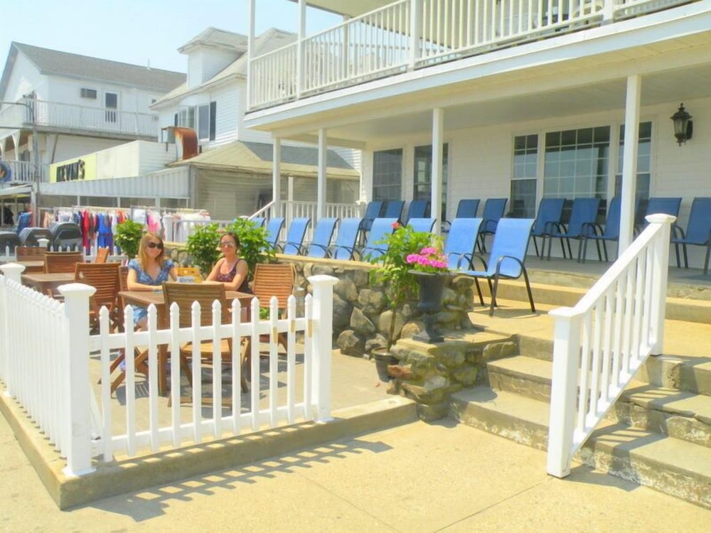 The Pelham Resort Motel