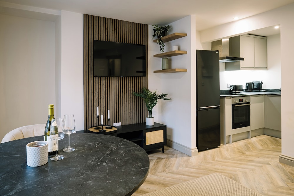 Sun St Apartment 2
