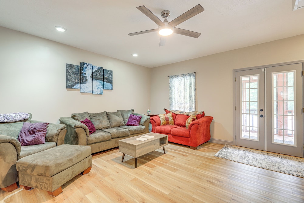 10 Mi to Chattahoochee Bend: Peaceful Apt w/ Patio