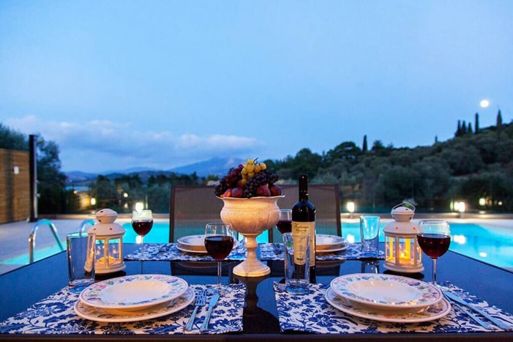 Villa Manos in Ligia photo 2