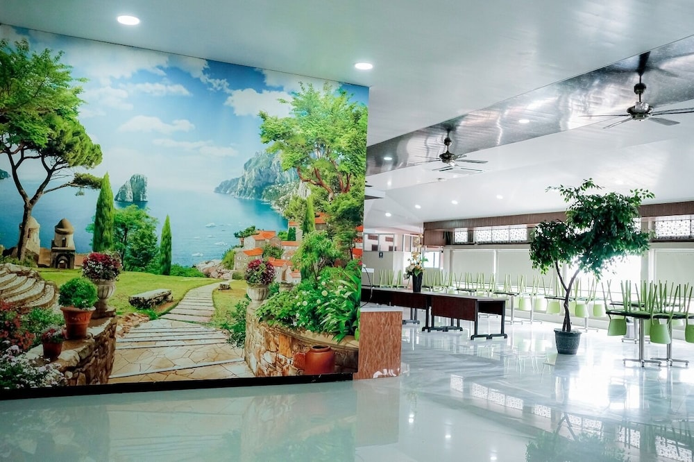 meeting & event spaces