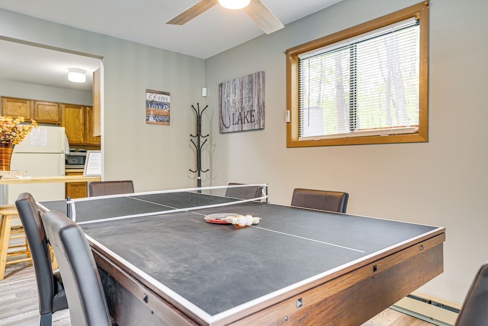 Home w/ Pool & Lake in Jim Thorpe: 6 Mi to Dtwn!