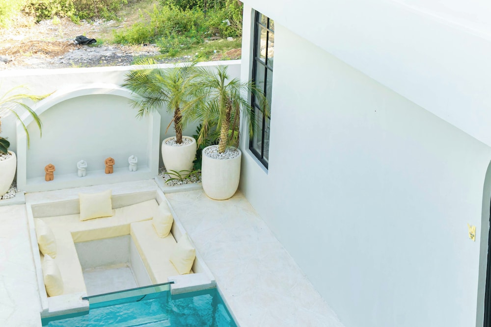 Putih Susu Villa
