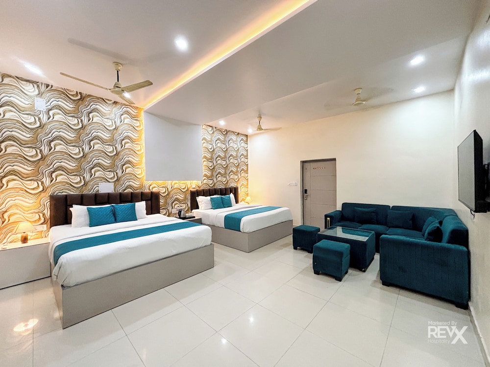 Hotel Diamond Palace