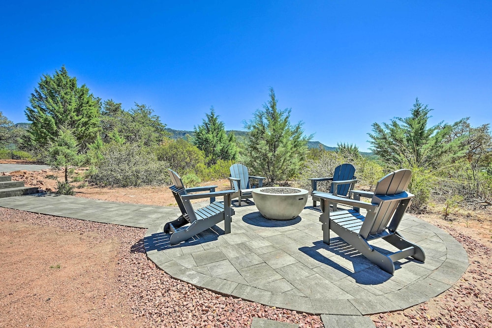 Luxe Pine Escape w/ Mtn Views  Gas Fire Pit! - Property Image 8