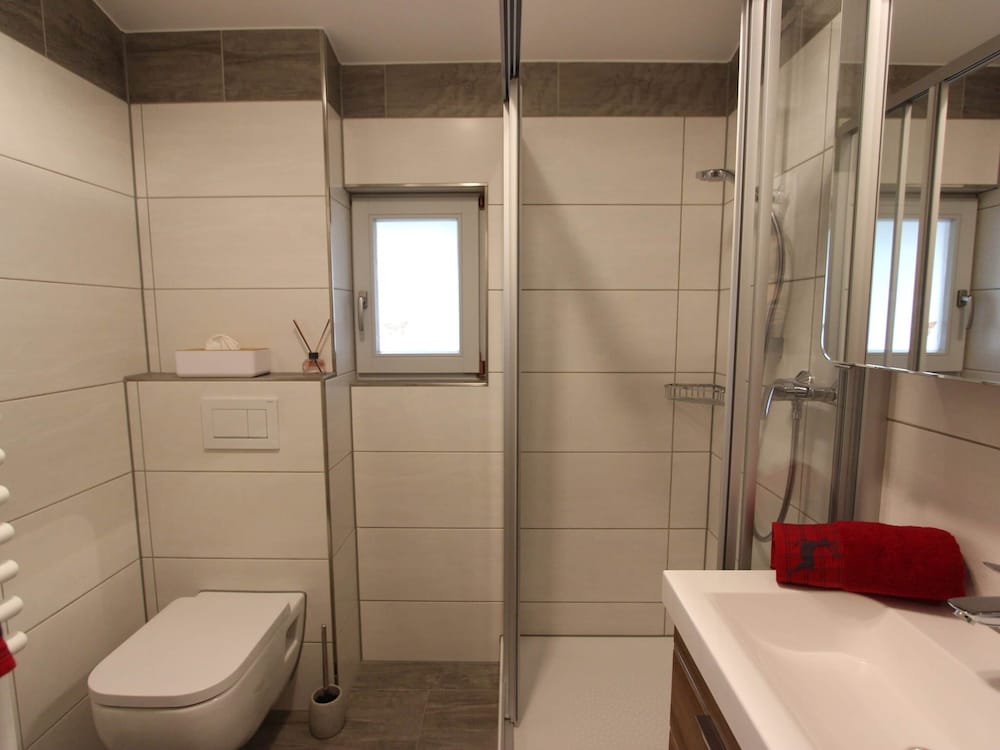 Photo 42