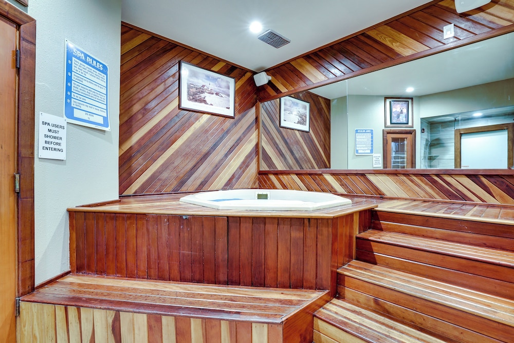 Private Sauna & Mtn Views: Keystone Townhome!