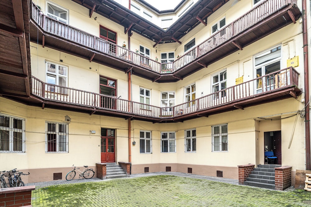 RentPlanet - Apartament przy Plantach