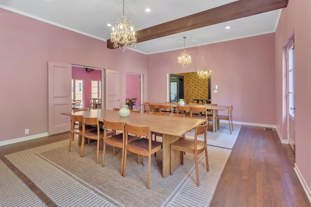 meeting & event spaces