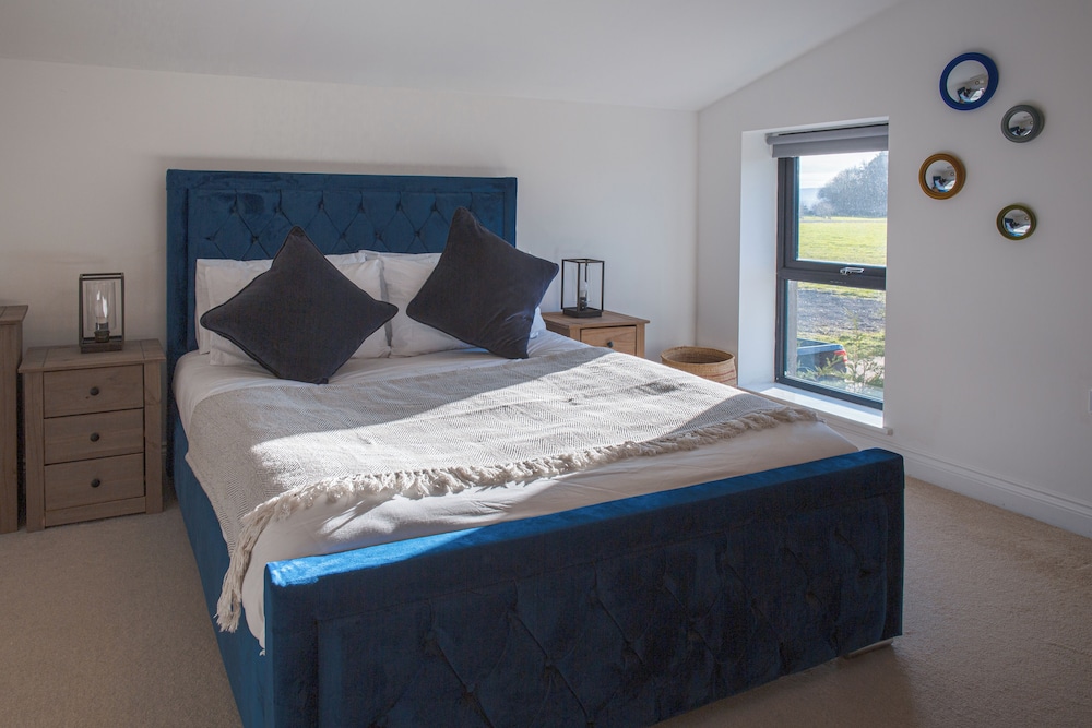 Beautiful Barn Conversion-Escape for 12