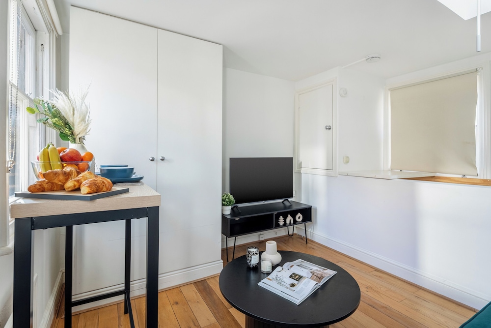 Stylish Holborn 2BR in Bloomsbury Hub