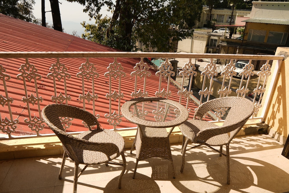 Bliss & Co Manor Mussoorie
