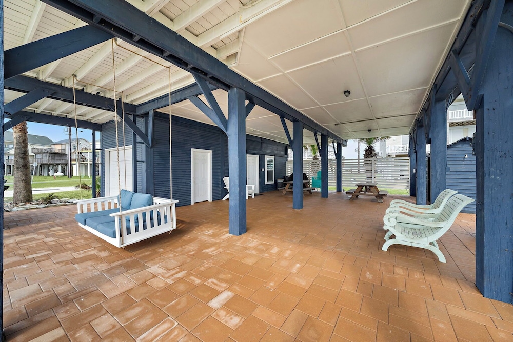 Ocean View by Ryson Vacation Rentals