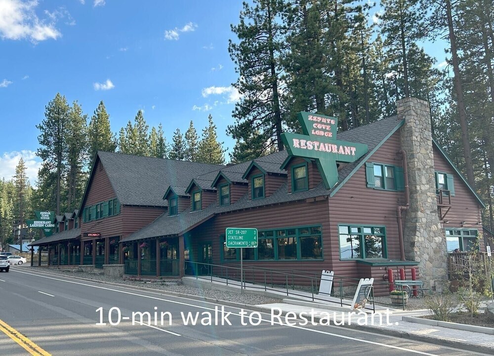 Zephyr Cabin 3 Bedroom Home by RedAwning - Property Image 4