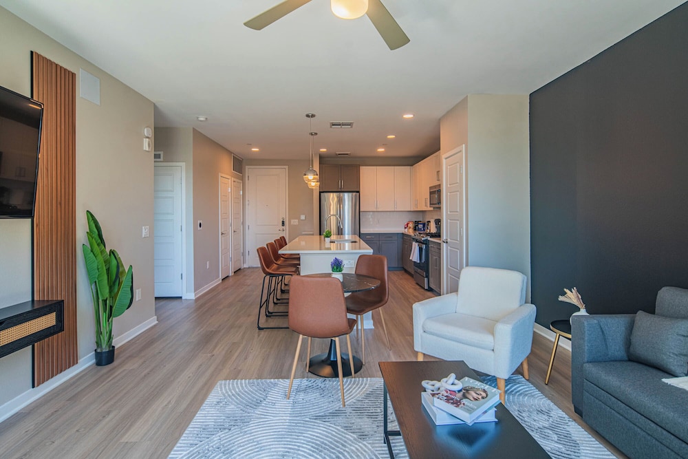 ROVE LIVING/KL - Alta North Central