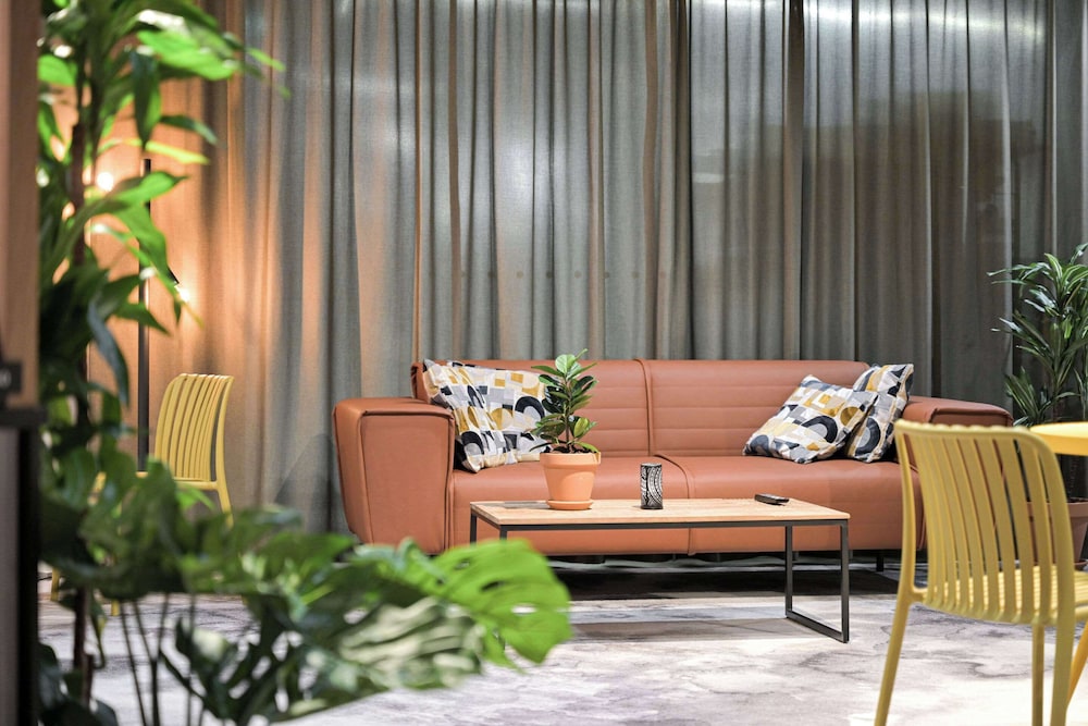 Vantaa Vacations - Comfort Hotel Xpress Helsinki Airport Terminal - Property Image 5