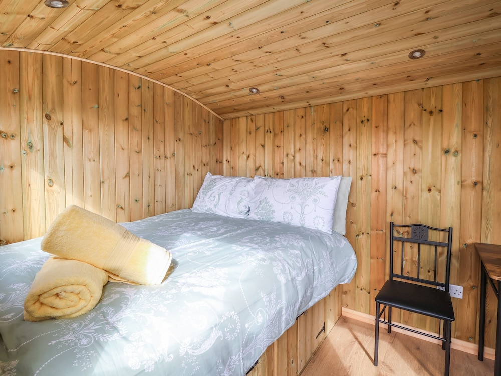 The Oak Hut
