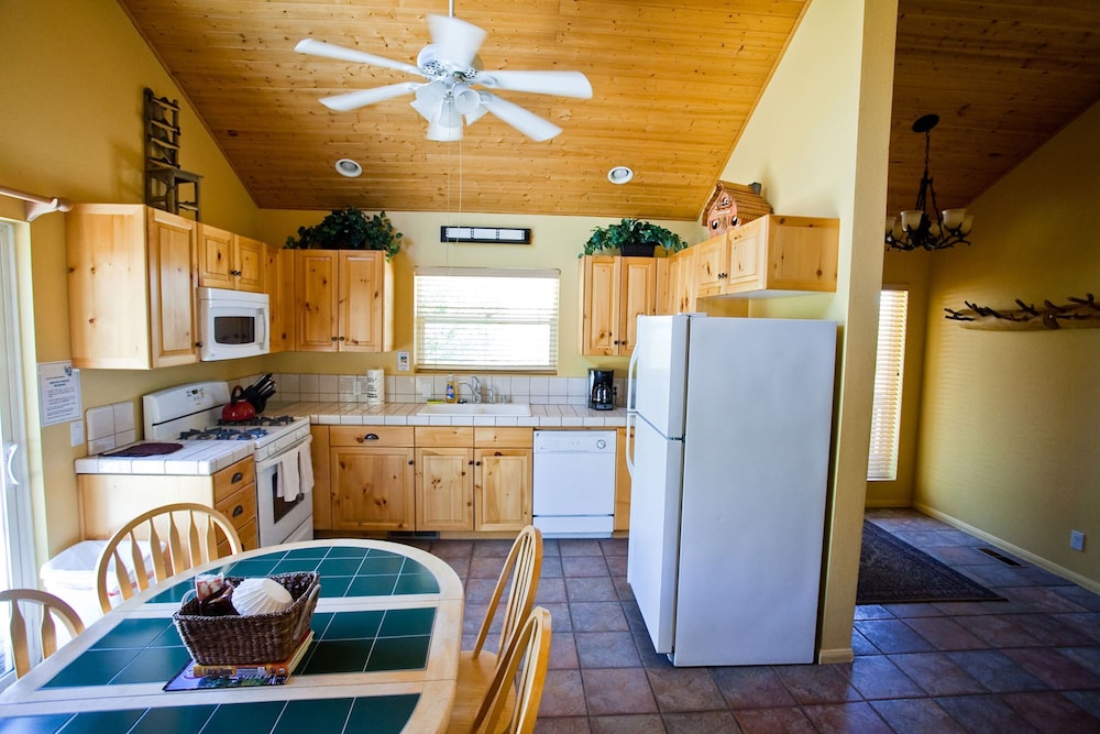 Convict Lake Resort