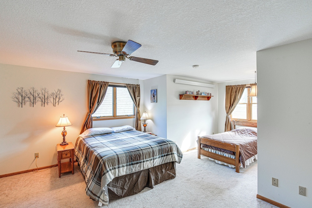 Furnished Deck, Black Hills View: 'lazy U' Retreat