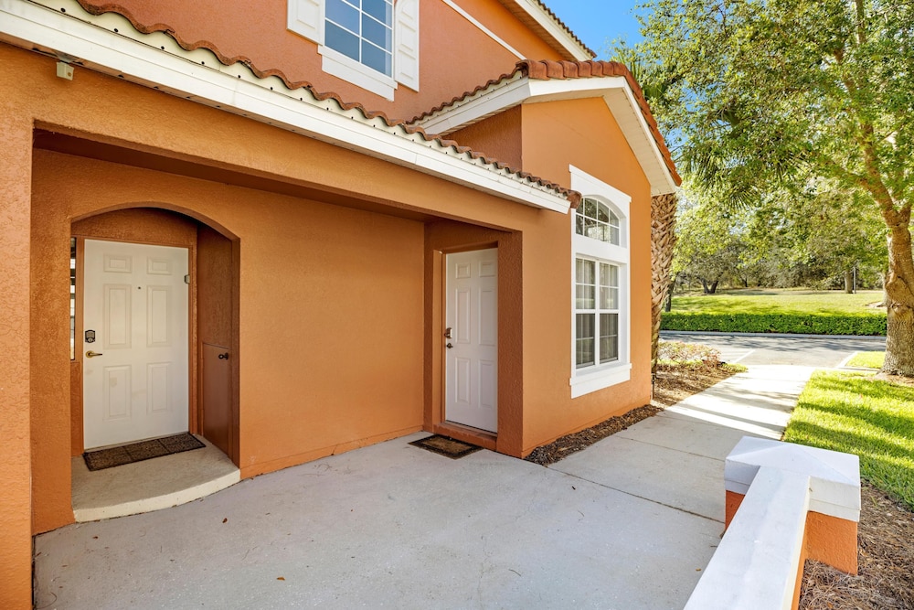 Orlando and Kissimmee Town homes by MyOrlandoStay