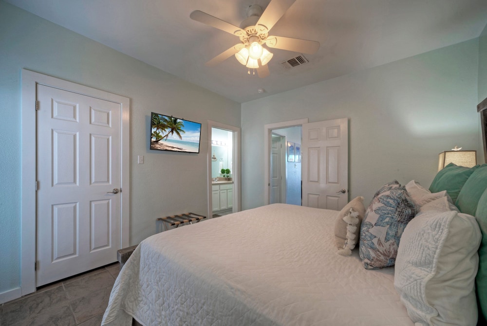 The Costa Bahia Condos by AvantStay – Pristine Comfort Near Port Aransas Beach