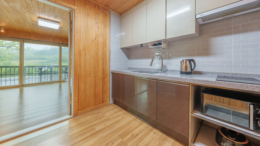 Gyeongju Happy Dream Ocean View Pension