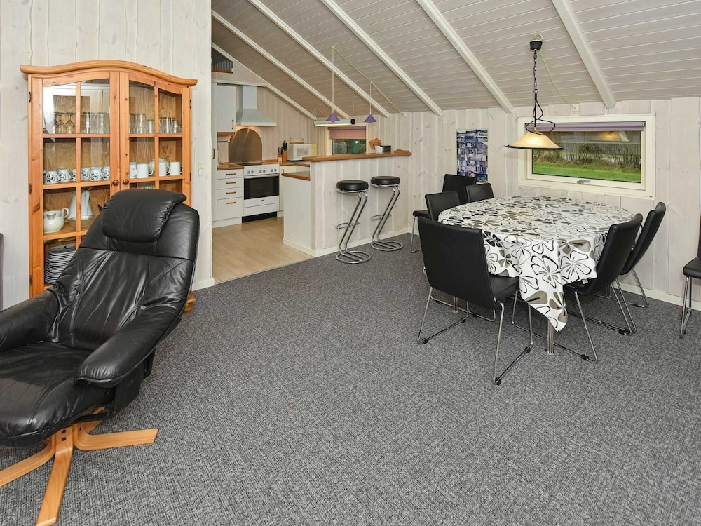 8 Person Holiday Home in Oksbol-by Traum view 4