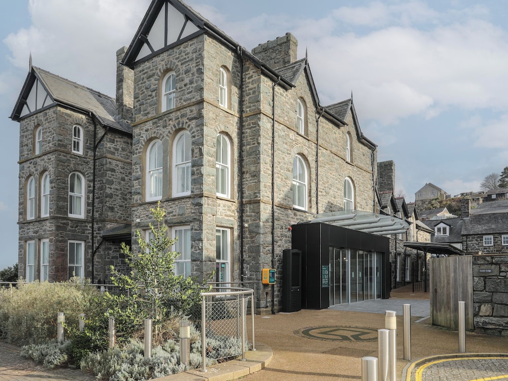 Harlech Apartments - Bendigeidfran
