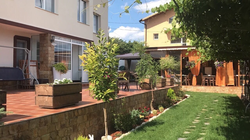Aurora Guest House