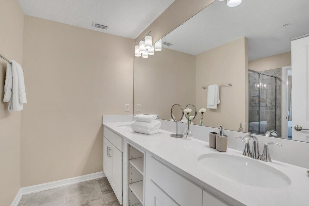 3180 Para Unit 101 3 Bedroom Townhouse