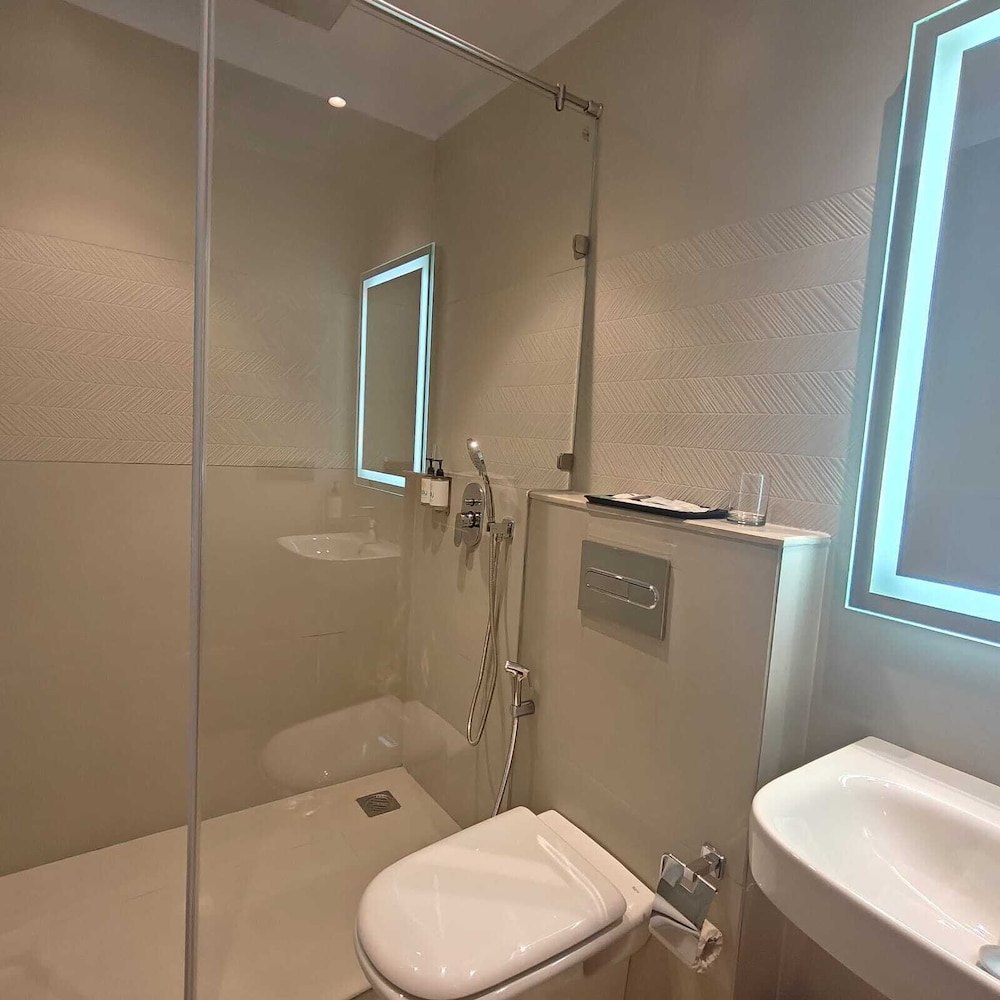 Bluestone Prime by The Cosy Hotels