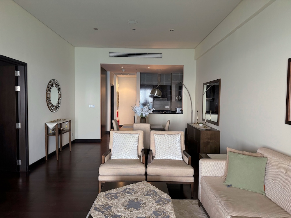 Resort Apartments - Royal Amwaj North