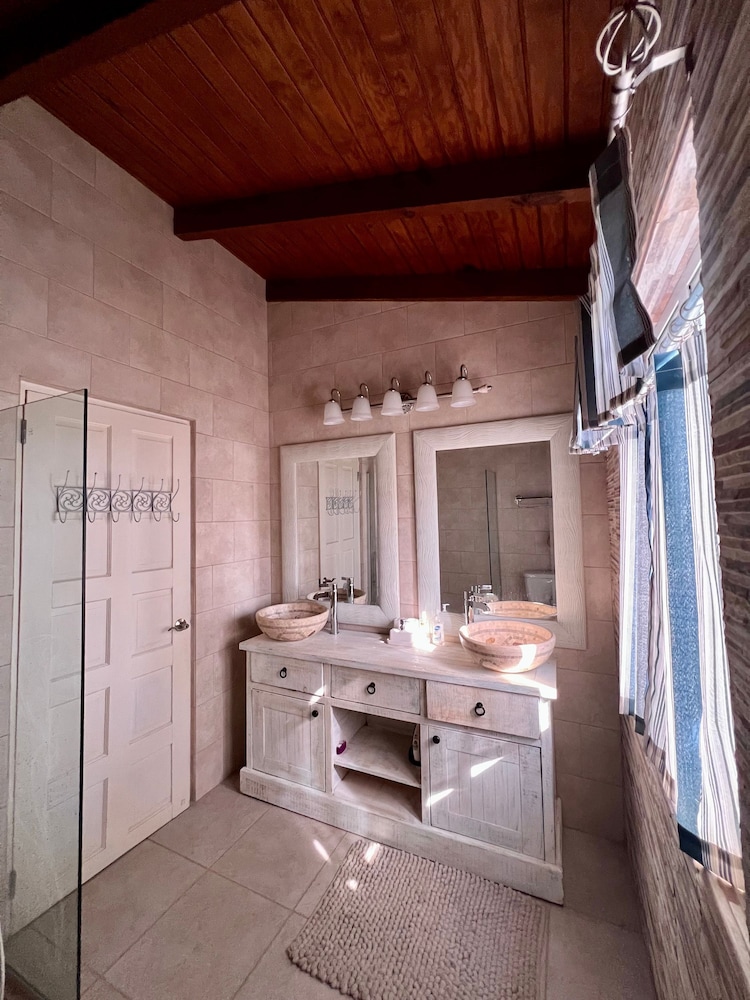 Palm Beach Villa Aruba - Great Location