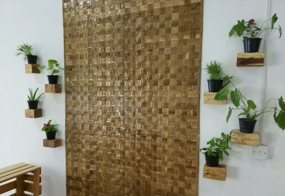 Veli Thoddoo Inn