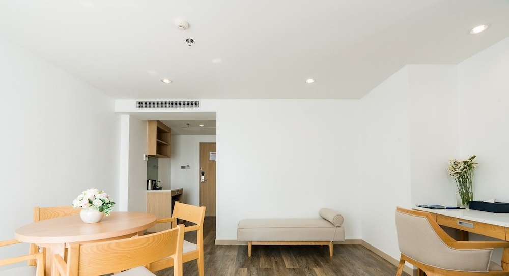 Rattanachol Hotel