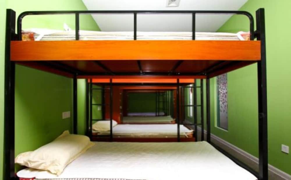 Meet int'l Youth Hostel Pichaiyuan
