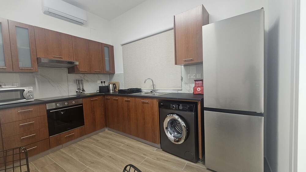 92 NIC - Stay Hydra Comfort Apartment