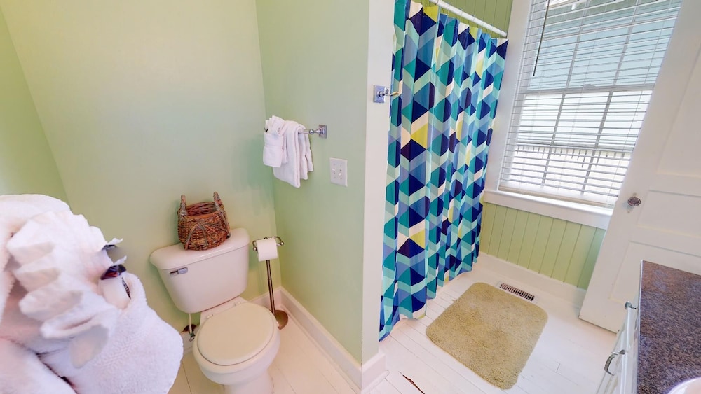 Old Magnolia House by Tybee Vacation Rentals